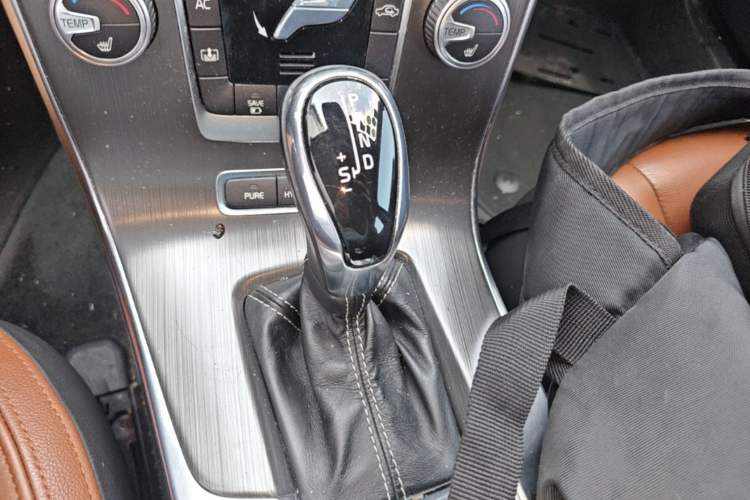 Used Volvo S60 New Energy 2015 S60L E-Drive Hybrid T6 Smart Edition Gear Lever