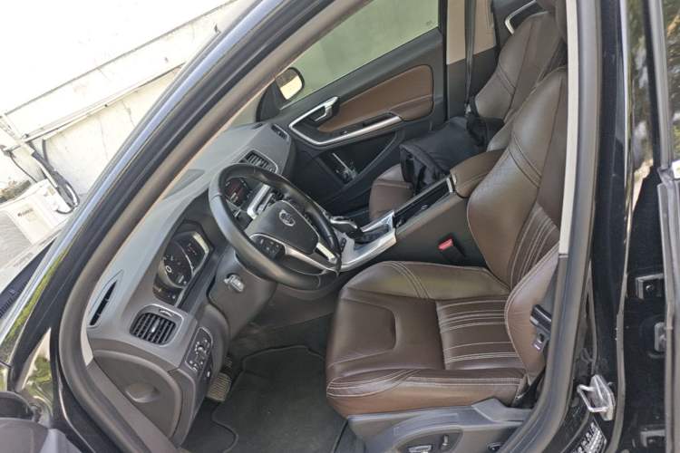 Used Volvo S60 New Energy 2015 S60L E-Drive Hybrid T6 Smart Drive Edition Left Front Seat
