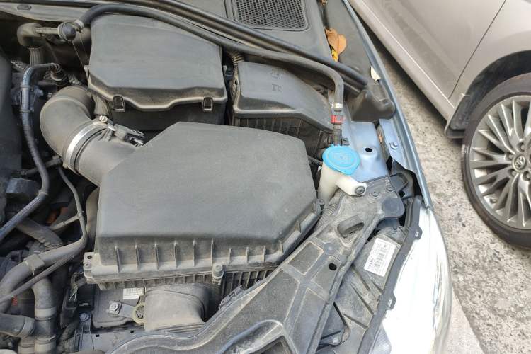 Used Volvo S60 New Energy 2015 S60L E-Drive Hybrid T6 Smart Drive Edition Engine Bay Left