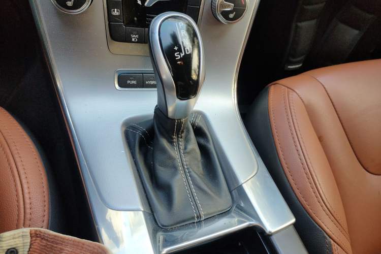 Used Volvo S60 New Energy 2015 S60L E-Drive Hybrid T6 Smart Drive Edition Gear Lever