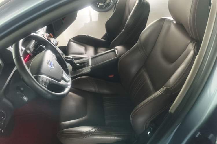 Used Volvo S60 New Energy 2015 S60L E-Drive Hybrid T6 Smart Drive Edition Left Front Seat