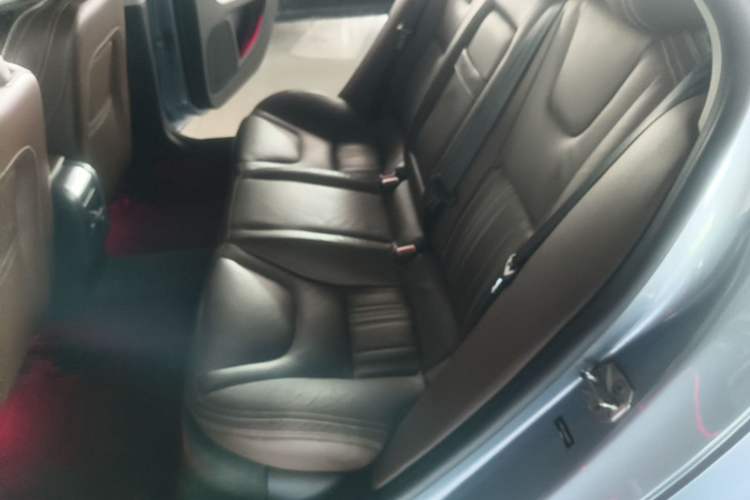 Used Volvo S60 New Energy 2015 S60L E-Drive Hybrid T6 Smart Drive Edition Left Rear Seat