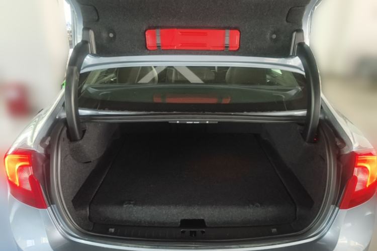 Used Volvo S60 New Energy 2015 S60L E-Drive Hybrid T6 Smart Drive Edition Trunk