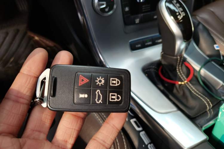 Used Volvo S60 New Energy 2015 S60L E-Drive Hybrid T6 Smart Drive Edition Vehicle Key