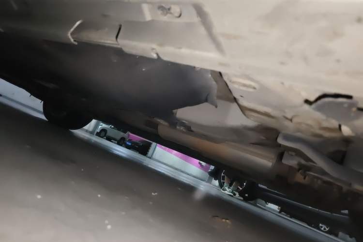 Used Volvo S60 New Energy 2015 S60L E-Drive Hybrid T6 Smart Drive Edition Chassis Front Right