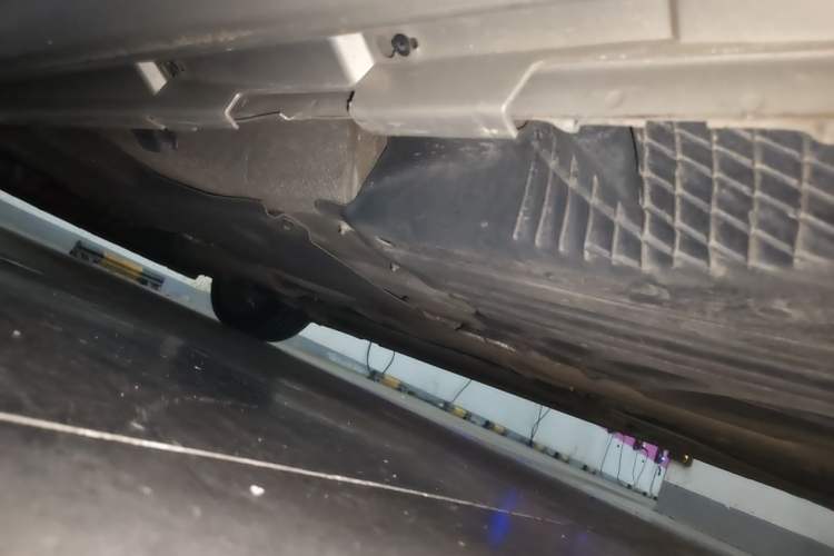 Used Volvo S60 New Energy 2015 S60L E-Drive Hybrid T6 Smart Drive Edition Chassis Rear Left