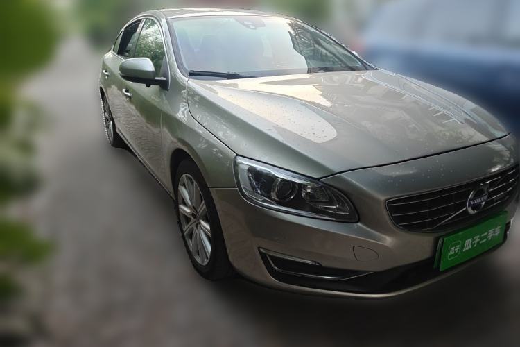 Used Volvo S60 New Energy 2015 S60L E-Drive Hybrid T6 Smart Drive Edition Front Right 45 Deg
