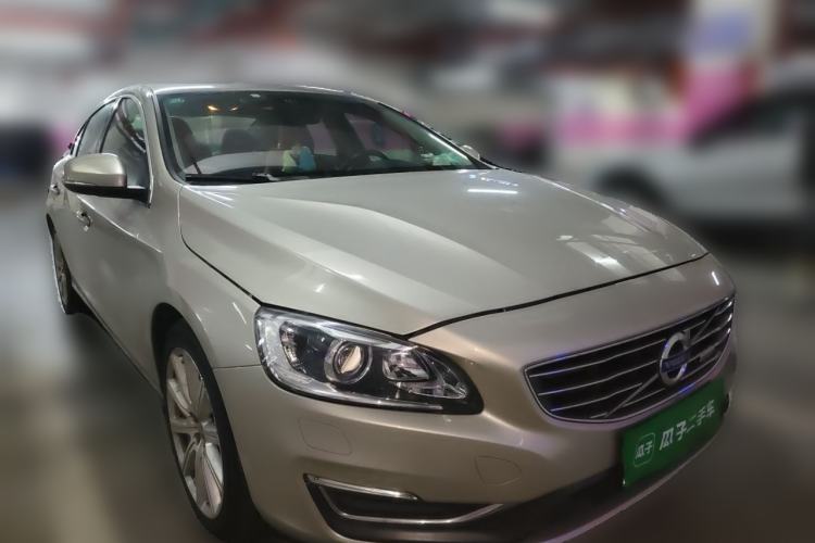 Used Volvo S60 New Energy 2015 S60L E-Drive Hybrid T6 Smart Drive Edition Front Right 45 Deg
