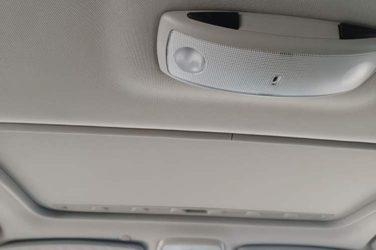 Used Volvo S60 New Energy 2015 S60L E-Drive Hybrid T6 Smart Drive Edition Headliner
