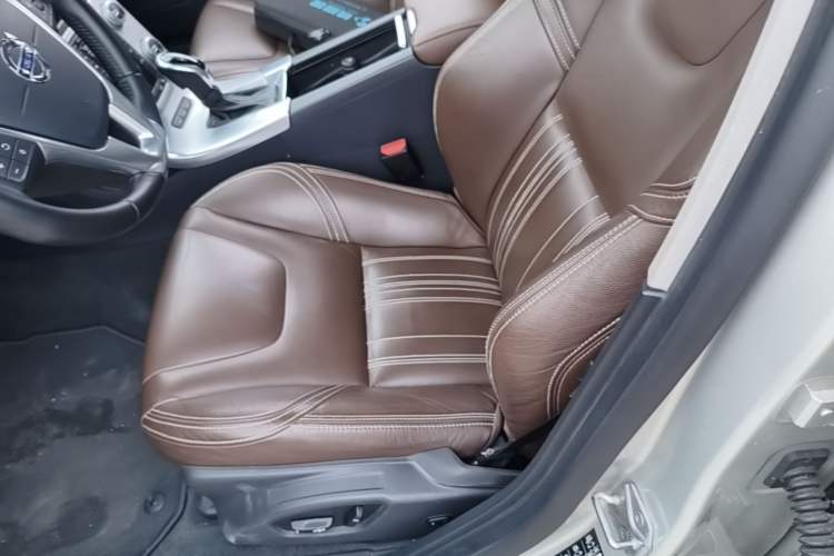 Used Volvo S60 New Energy 2015 S60L E-Drive Hybrid T6 Smart Drive Edition Left Front Seat