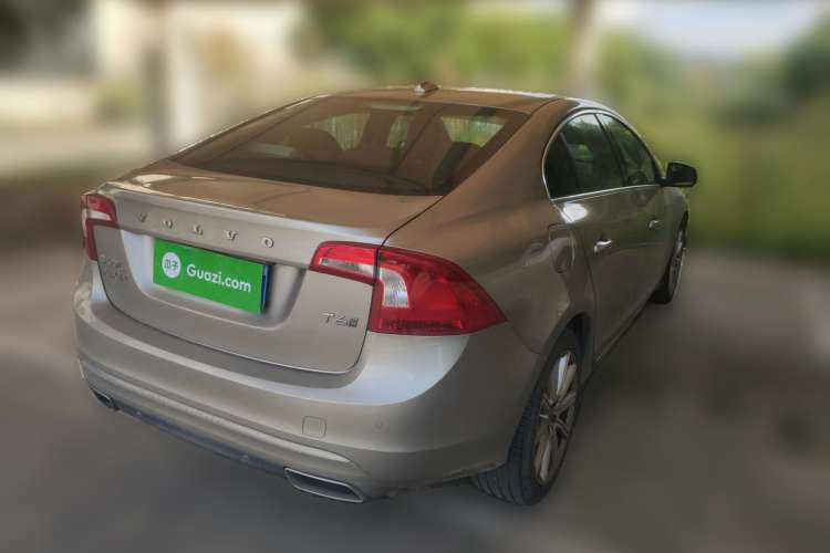 Used Volvo S60 New Energy 2015 S60L E-Drive Hybrid T6 Smart Drive Edition Rear Right 45 Deg
