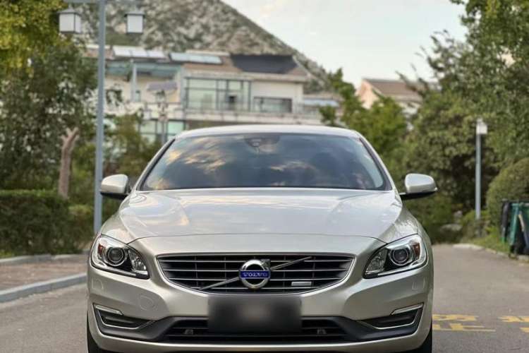 Used Volvo S60 New Energy 2015 S60L E-Drive Hybrid T6 Smart Drive Edition Exterior 1