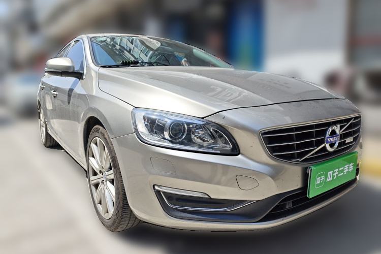 Used Volvo S60 New Energy 2015 S60L E-Drive Hybrid T6 Smart Drive Edition Front Right 45 Deg