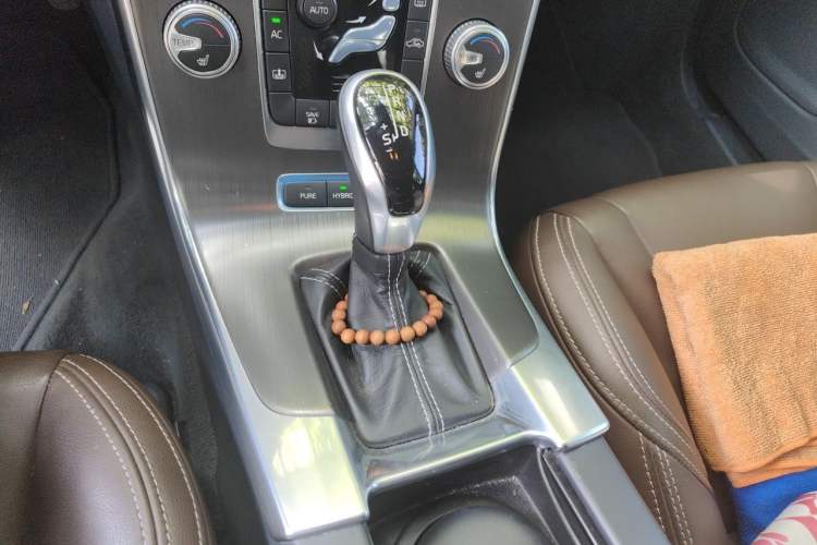 Used Volvo S60 New Energy 2015 S60L E-Drive Hybrid T6 Smart Drive Edition Gear Lever