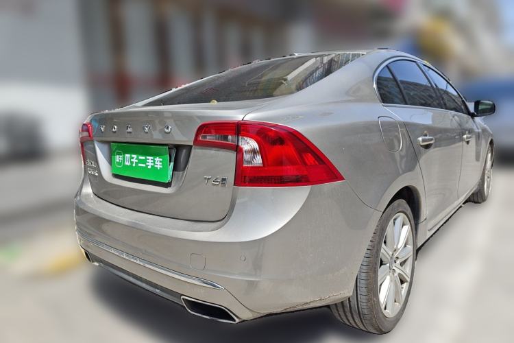 Used Volvo S60 New Energy 2015 S60L E-Drive Hybrid T6 Smart Drive Edition Rear Right 45 Deg