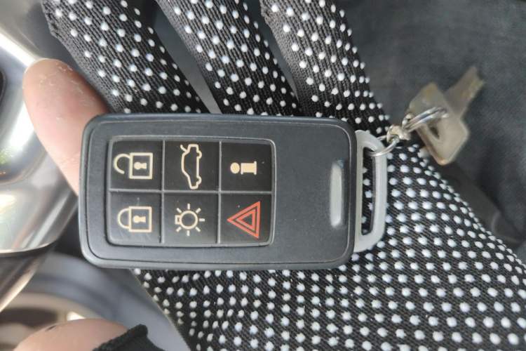 Used Volvo S60 New Energy 2015 S60L E-Drive Hybrid T6 Smart Drive Edition Vehicle Key