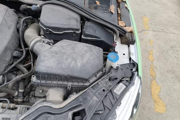 Used Volvo S60 New Energy 2015 S60L E-Drive Hybrid T6 Smart Drive Edition Engine Bay Left