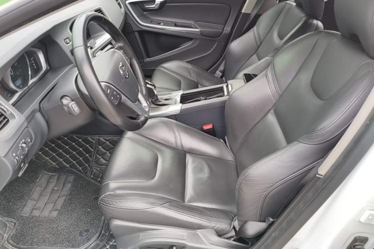 Used Volvo S60 New Energy 2015 S60L E-Drive Hybrid T6 Smart Drive Edition Left Front Seat