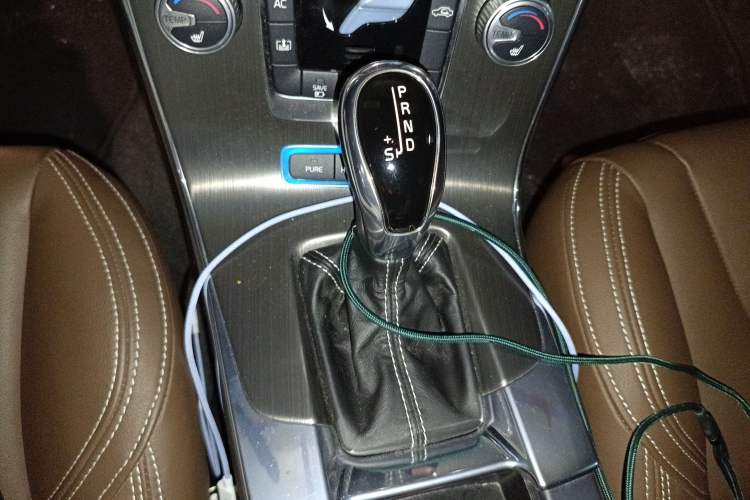 Used Volvo S60 New Energy 2015 S60L E-Drive Hybrid T6 Smart Drive Edition Gear Lever