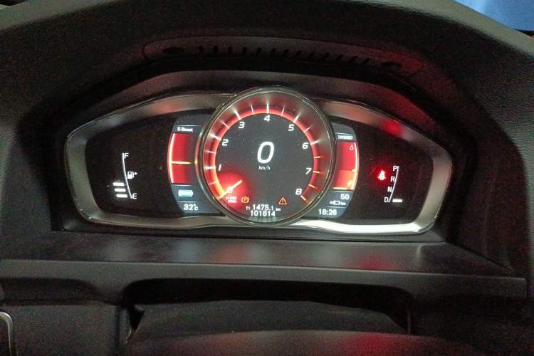 Used Volvo S60 New Energy 2015 S60L E-Drive Hybrid T6 Smart Drive Edition Instrument Cluster