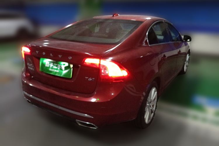 Used Volvo S60 New Energy 2015 S60L E-Drive Hybrid T6 Smart Drive Edition Rear Right 45 Deg