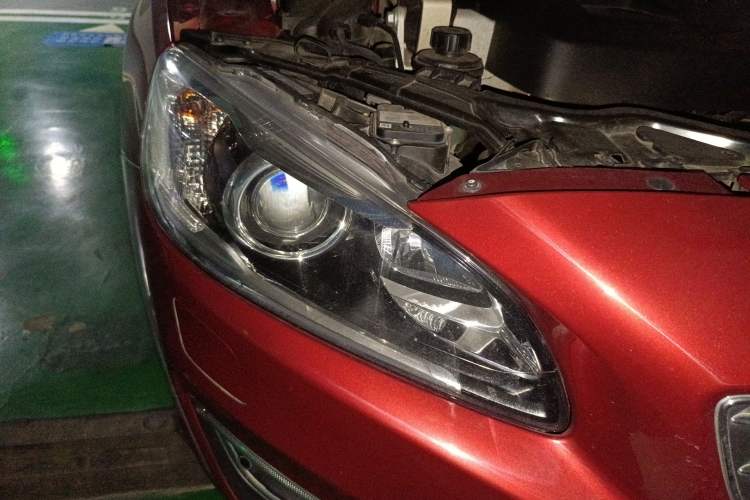Used Volvo S60 New Energy 2015 S60L E-Drive Hybrid T6 Smart Drive Edition Right Front Headlight