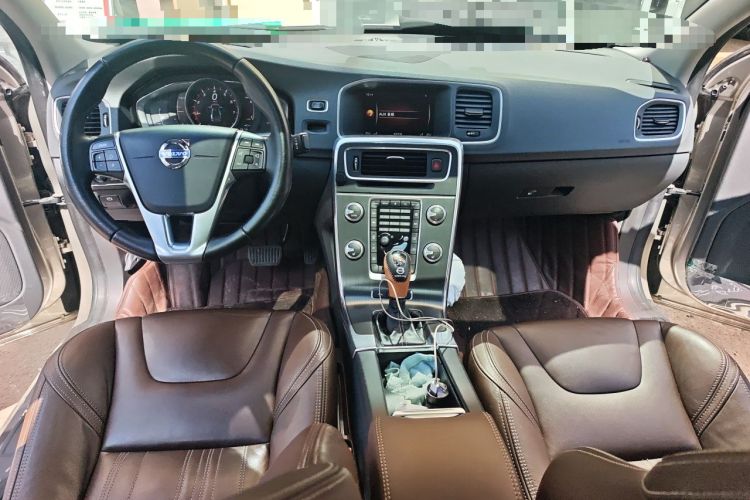 Used Volvo S60 New Energy 2015 S60L E-Drive Hybrid T6 Smart Drive Edition Center Console