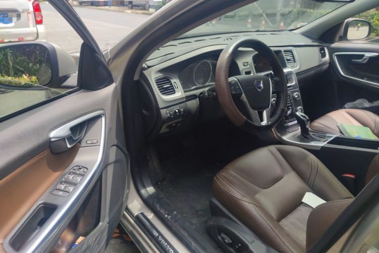 Used Volvo S60 New Energy 2015 S60L E-Drive Hybrid T6 Smart Drive Edition Driver Seat