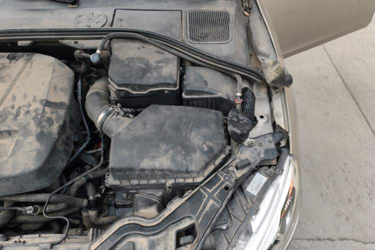 Used Volvo S60 New Energy 2015 S60L E-Drive Hybrid T6 Smart Drive Edition Engine Bay Left