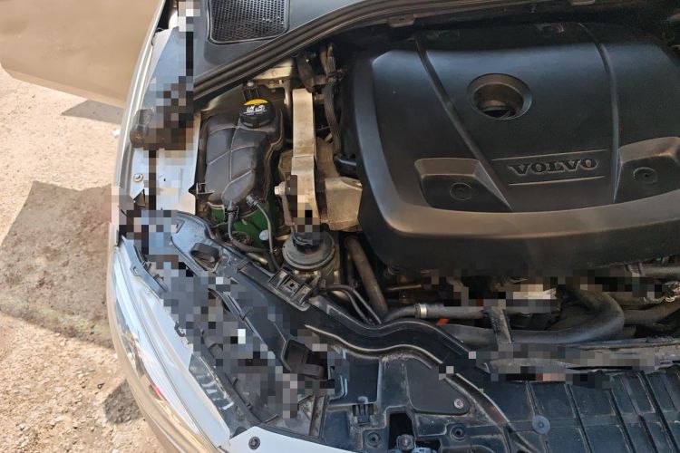 Used Volvo S60 New Energy 2015 S60L E-Drive Hybrid T6 Smart Drive Edition Engine Bay Right
