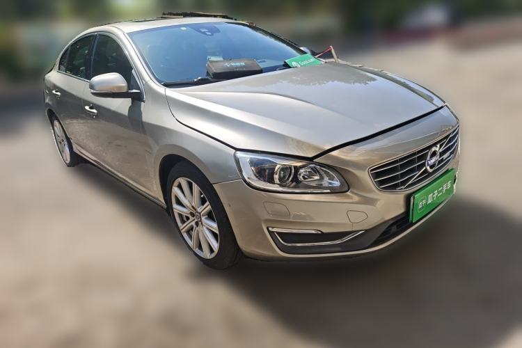 Used Volvo S60 New Energy 2015 S60L E-Drive Hybrid T6 Smart Drive Edition Front Right 45 Deg