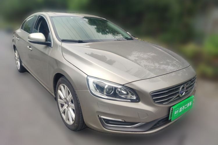 Used Volvo S60 New Energy 2015 S60L E-Drive Hybrid T6 Smart Drive Edition Front Right 45 Deg