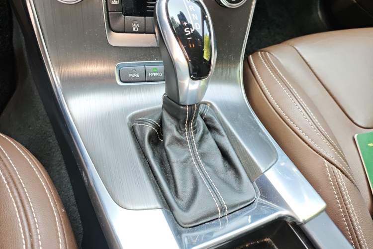 Used Volvo S60 New Energy 2015 S60L E-Drive Hybrid T6 Smart Drive Edition Gear Lever