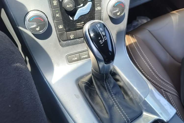 Used Volvo S60 New Energy 2015 S60L E-Drive Hybrid T6 Smart Drive Edition Gear Lever