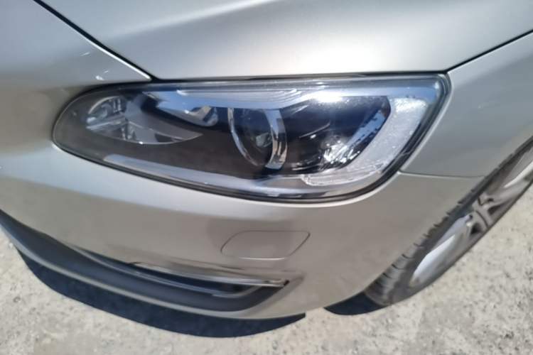 Used Volvo S60 New Energy 2015 S60L E-Drive Hybrid T6 Smart Drive Edition Left Front Headlight
