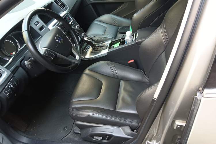 Used Volvo S60 New Energy 2015 S60L E-Drive Hybrid T6 Smart Drive Edition Left Front Seat