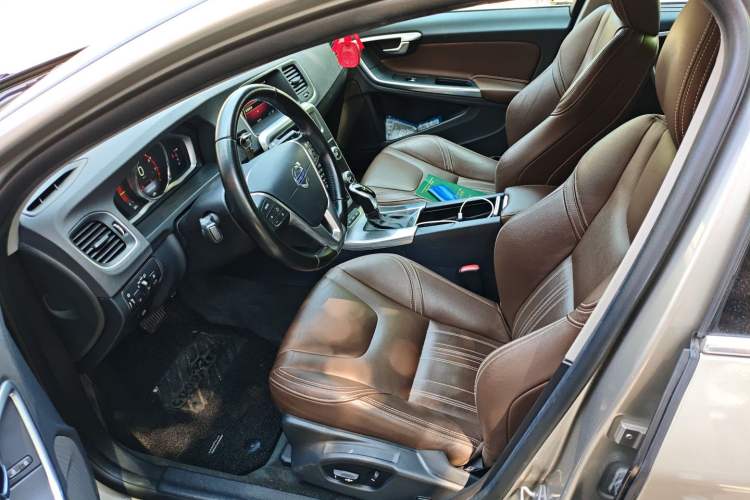 Used Volvo S60 New Energy 2015 S60L E-Drive Hybrid T6 Smart Drive Edition Left Front Seat