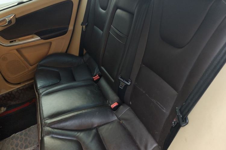 Used Volvo S60 New Energy 2015 S60L E-Drive Hybrid T6 Smart Drive Edition Left Rear Seat