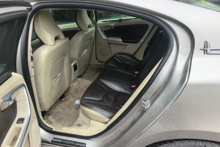 Used Volvo S60 New Energy 2015 S60L E-Drive Hybrid T6 Smart Drive Edition Left Rear Seat