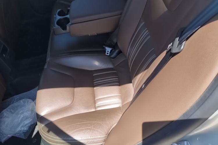 Used Volvo S60 New Energy 2015 S60L E-Drive Hybrid T6 Smart Drive Edition Left Rear Seat