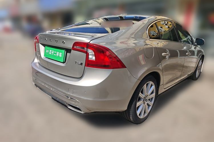 Used Volvo S60 New Energy 2015 S60L E-Drive Hybrid T6 Smart Drive Edition Rear Right 45 Deg