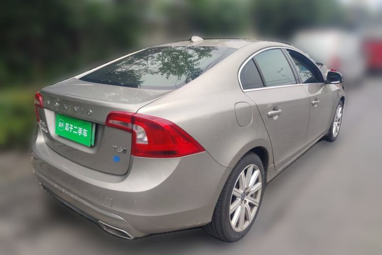 Used Volvo S60 New Energy 2015 S60L E-Drive Hybrid T6 Smart Drive Edition Rear Right 45 Deg