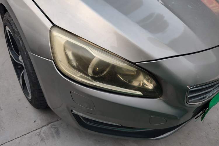 Used Volvo S60 New Energy 2015 S60L E-Drive Hybrid T6 Smart Drive Edition Right Front Headlight
