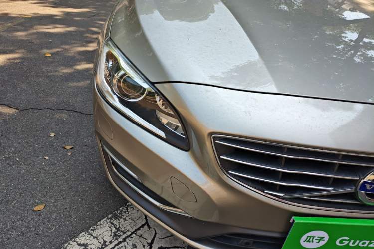 Used Volvo S60 New Energy 2015 S60L E-Drive Hybrid T6 Smart Drive Edition Right Front Headlight
