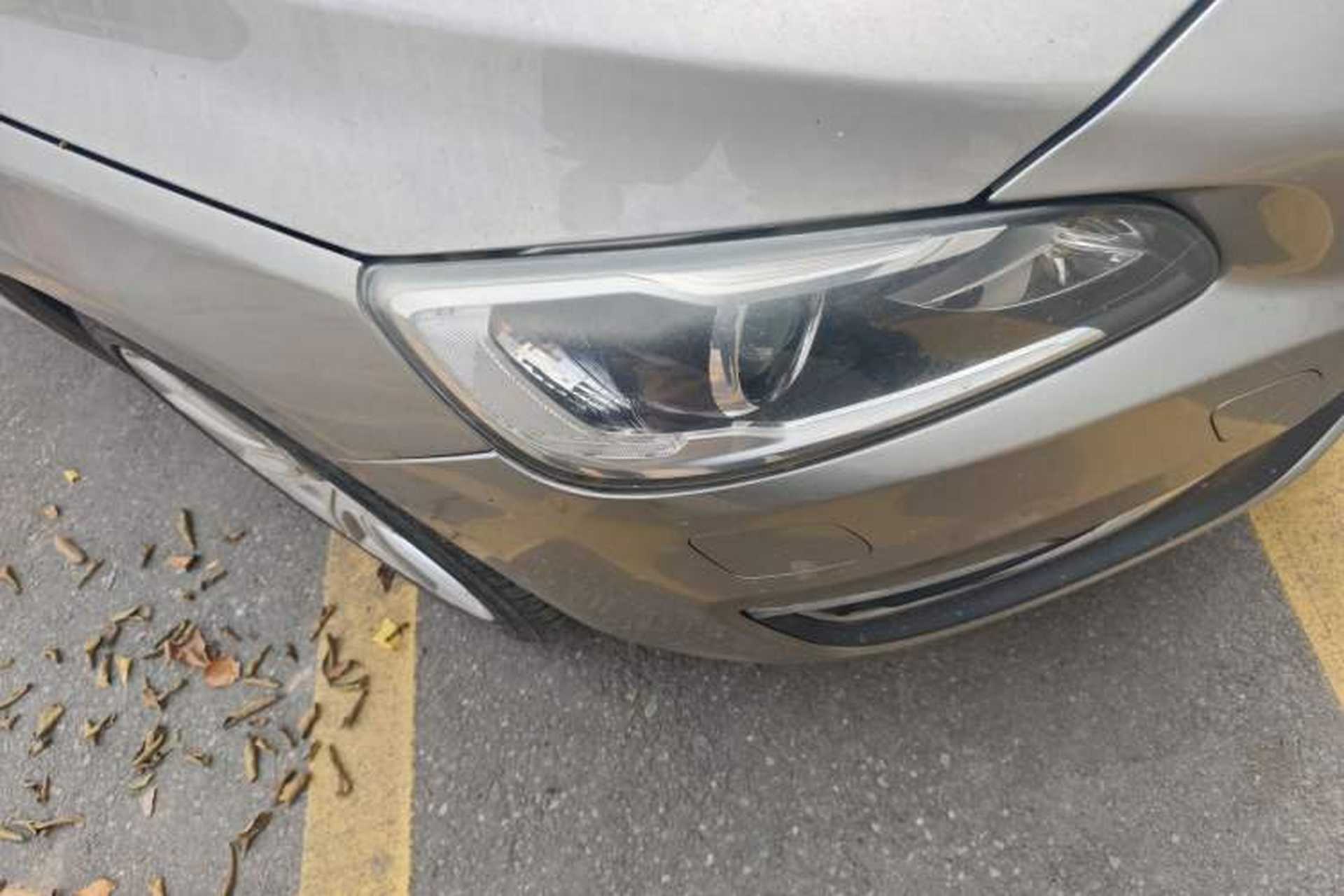 Used Volvo S60 New Energy 2015 S60L E-Drive Hybrid T6 Smart Drive Edition Right Front Headlight