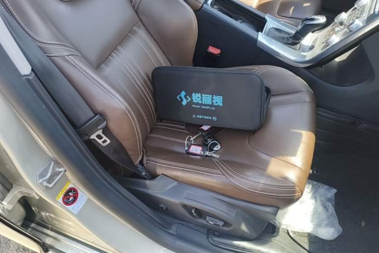 Used Volvo S60 New Energy 2015 S60L E-Drive Hybrid T6 Smart Drive Edition Right Front Seat