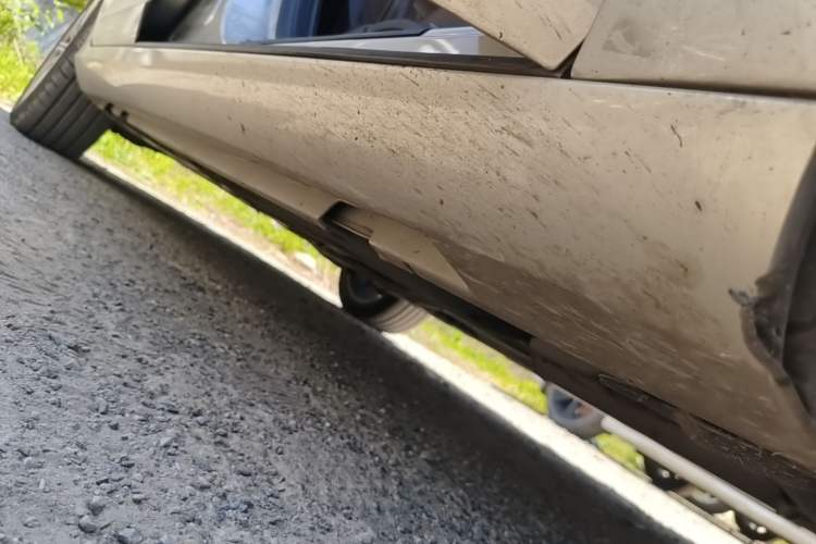 Used Volvo S60 New Energy 2015 S60L E-Drive Hybrid T6 Smart Drive Edition Right Side Sill