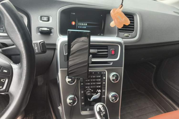 Used Volvo S60 New Energy 2015 S60L E-Drive Hybrid T6 Smart Drive Edition Audio And AC Panel