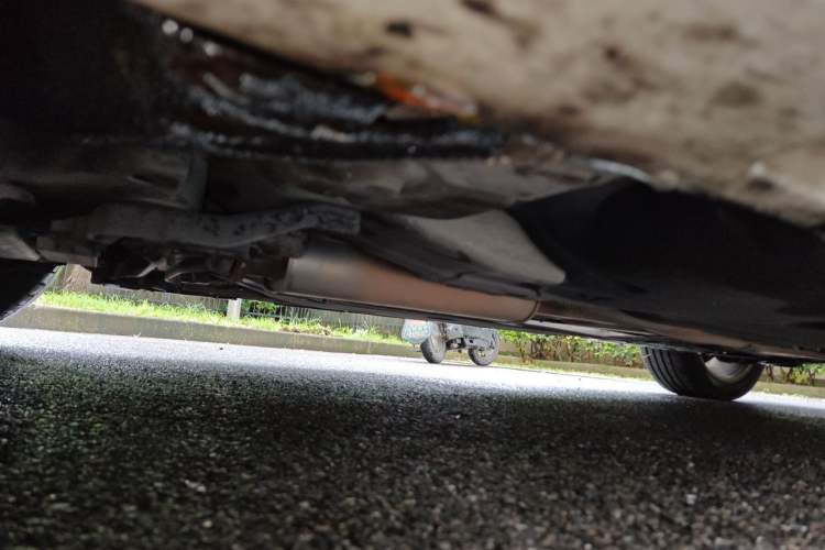Used Volvo S60 New Energy 2015 S60L E-Drive Hybrid T6 Smart Drive Edition Chassis Front Left