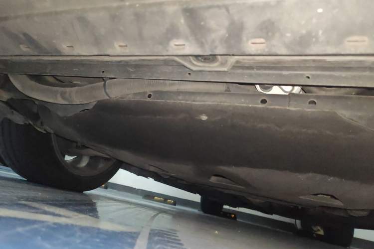 Used Volvo S60 New Energy 2015 S60L E-Drive Hybrid T6 Smart Drive Edition Chassis Front Right